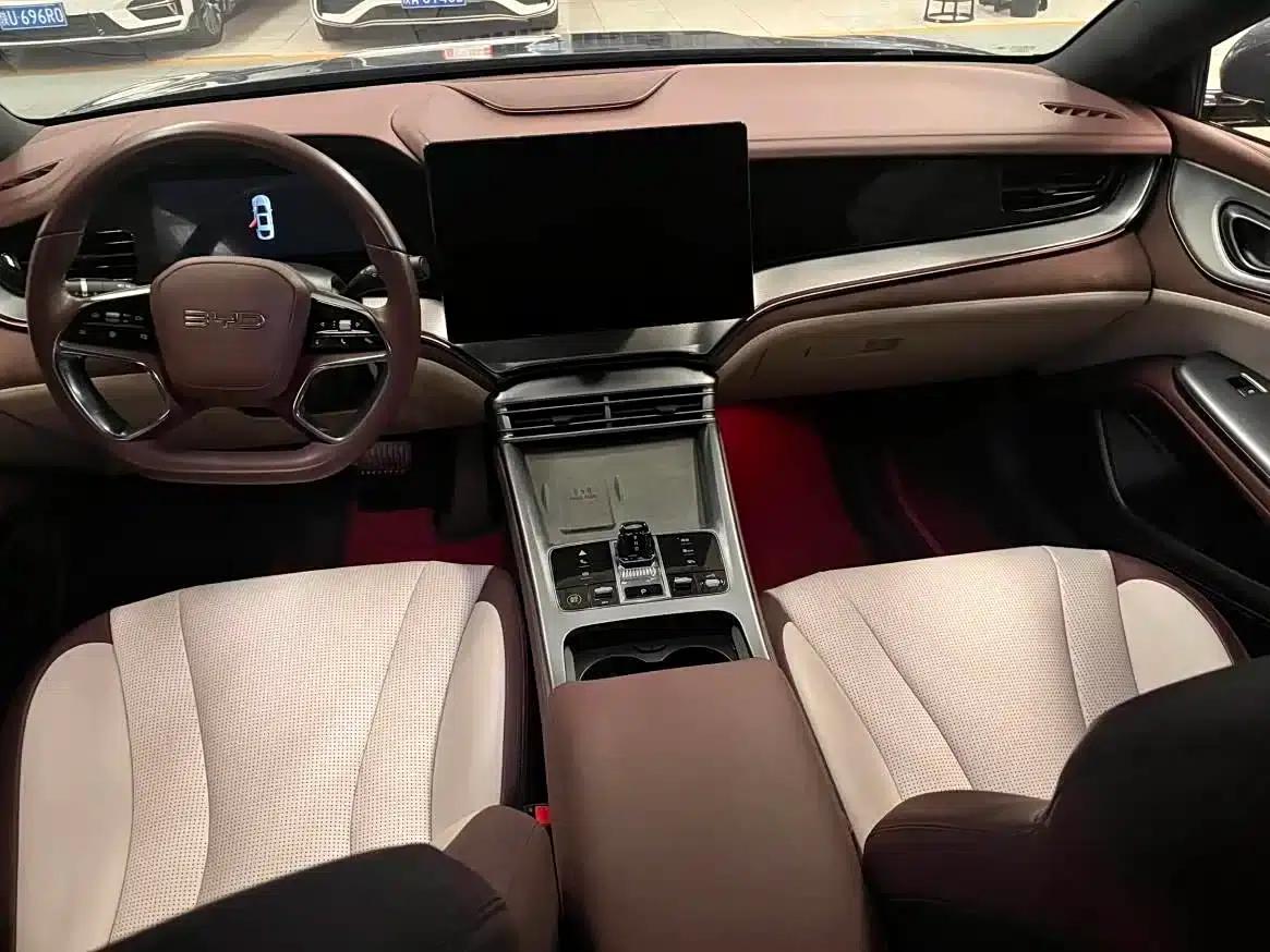 Seal 07 DM-i 2025 Intelligent Driving Edition DM-i 1.5L 125km Luxury Model — миниатюра 5