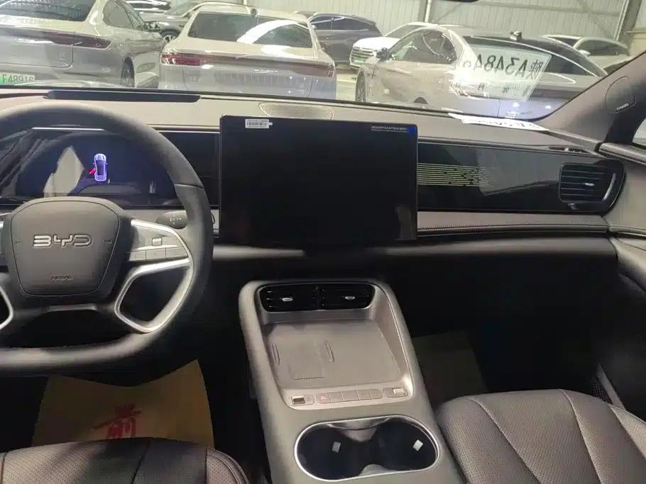 Hiace 06 2026 EV 605 Navigator Edition — миниатюра 13