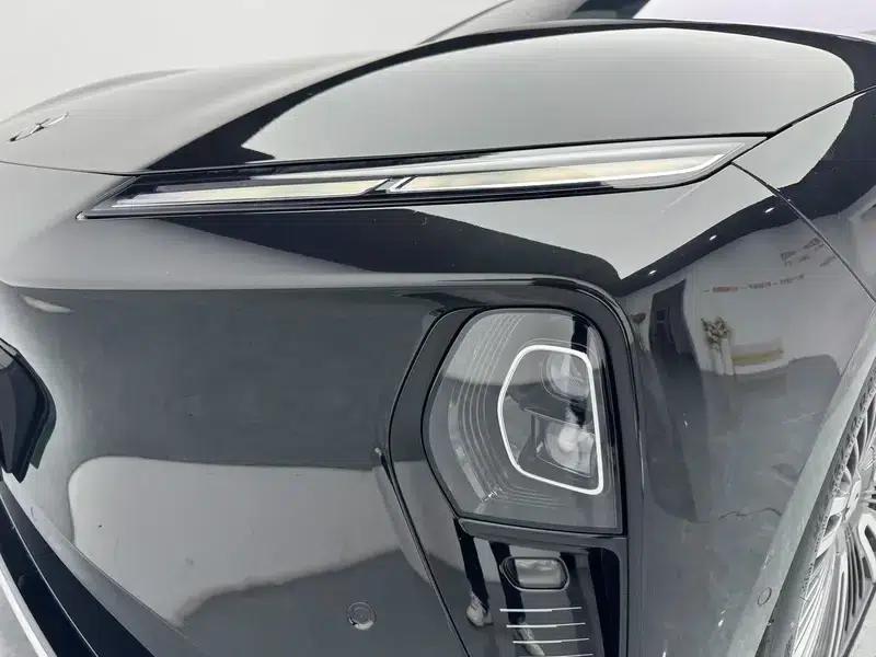 NIO ET9 2025 Model 102kWh First Edition Limited Edition — миниатюра 12