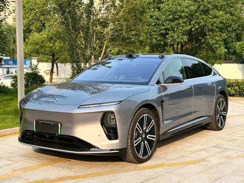 NIO ET9 2025 102kWh Signature Edition — миниатюра 1