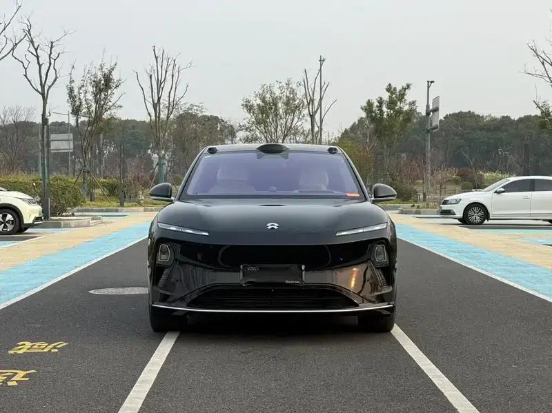 NIO ET9 2025 102kWh Signature Edition — миниатюра 2