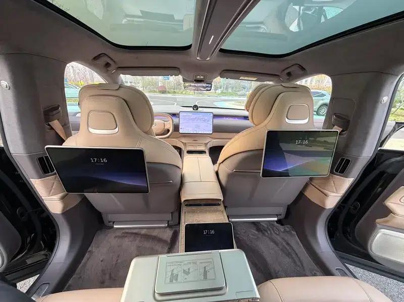 NIO ET9 2025 102kWh Signature Edition — миниатюра 11