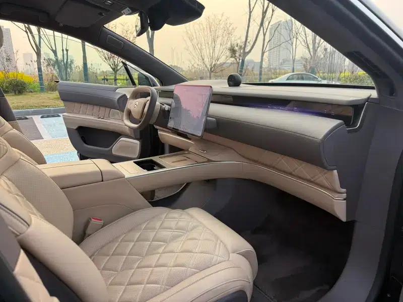 NIO ET9 2025 102kWh Signature Edition — миниатюра 8