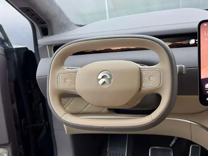 NIO ET9 2025 102kWh Signature Edition — миниатюра 10