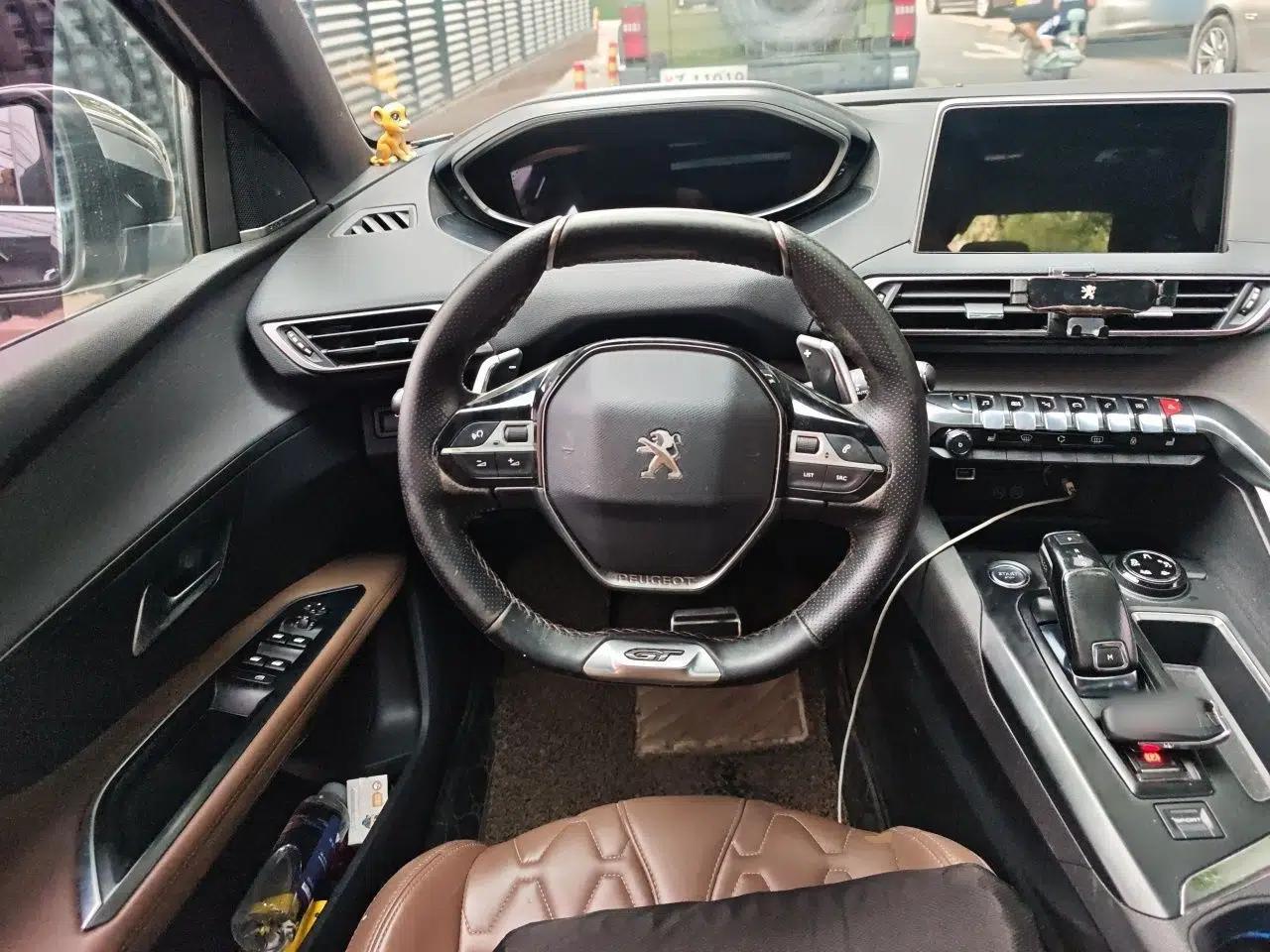Peugeot 5008 2019 380THP 7-Seater Luxury GT Edition — миниатюра 10