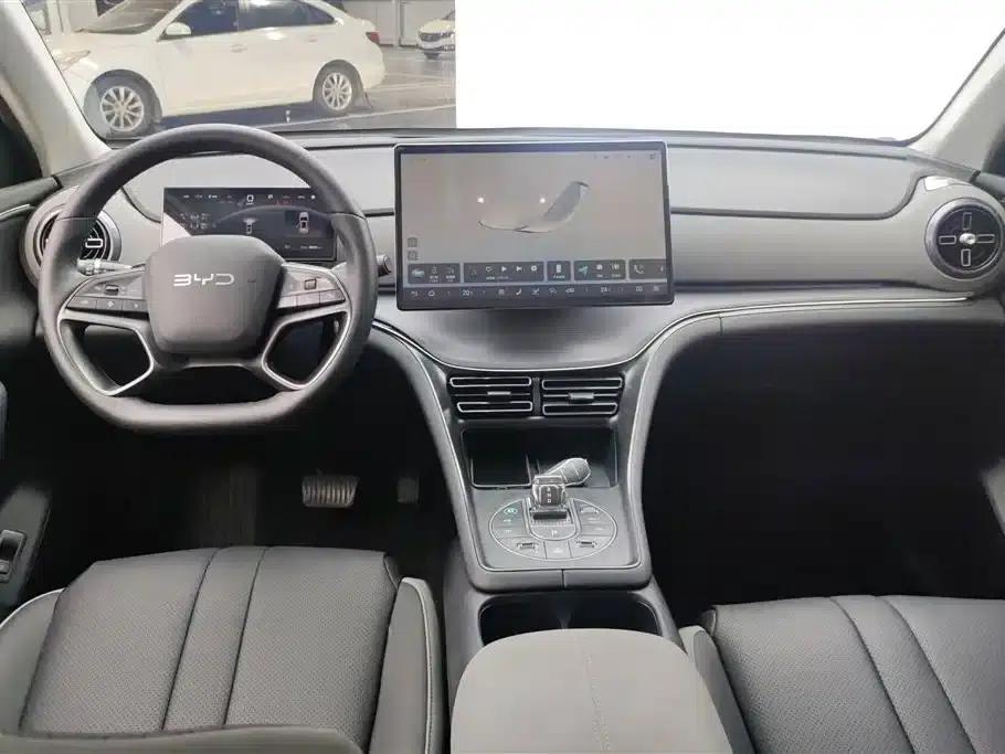 Hiace 05 DM-i 2025 DM-i Intelligent Driving Edition 115KM Flagship Model — миниатюра 12