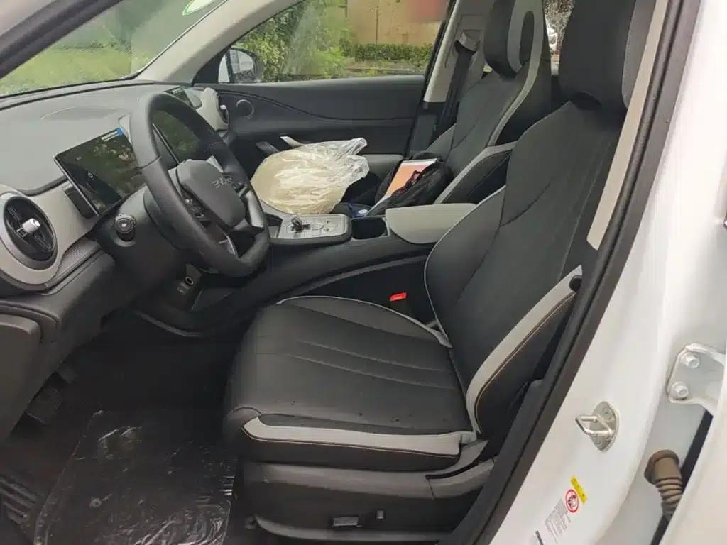 Hiace 05 DM-i 2025 DM-i 75KM Premium Edition — миниатюра 15