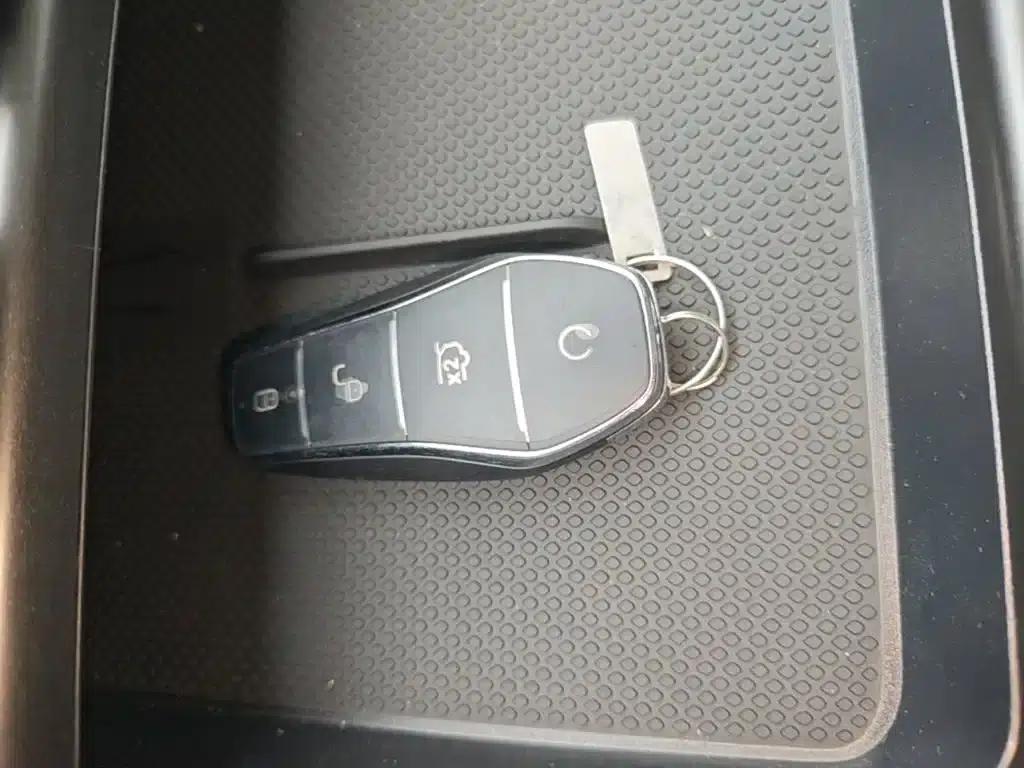Hiace 05 DM-i 2025 DM-i 75KM Premium Edition — миниатюра 9
