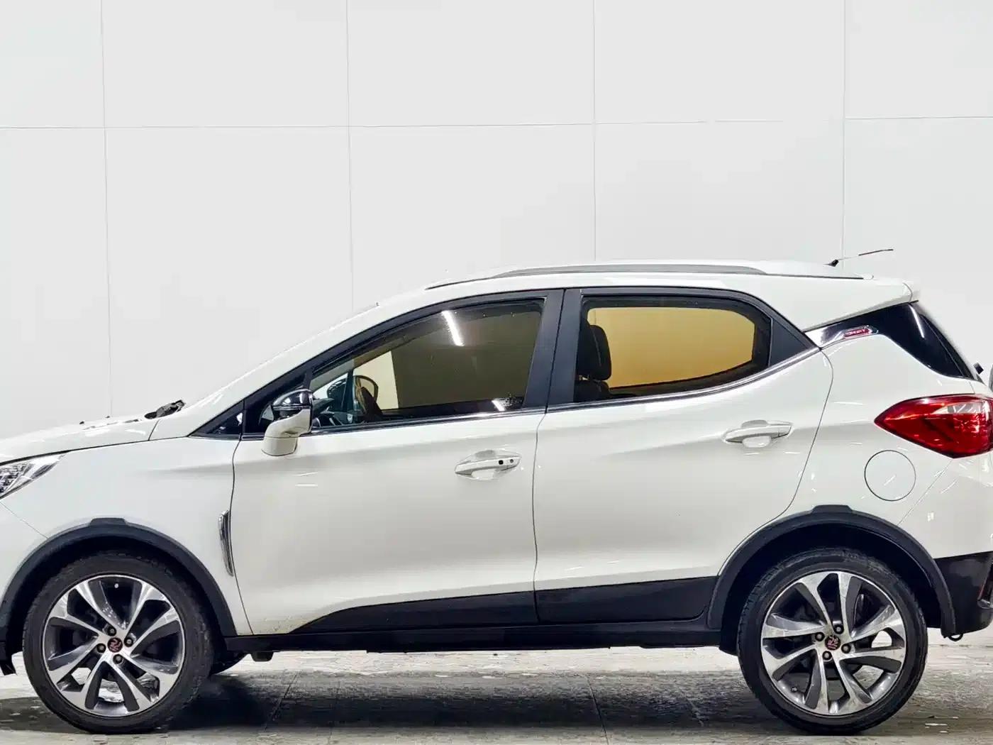 2016 Yuan 1.5TID Automatic Luxury Model — миниатюра 7