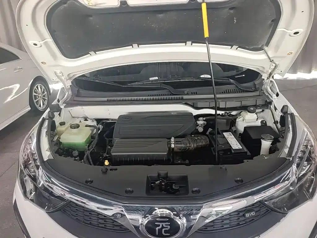 2017 Yuan 1.5L Automatic Cool Connected Edition — миниатюра 20