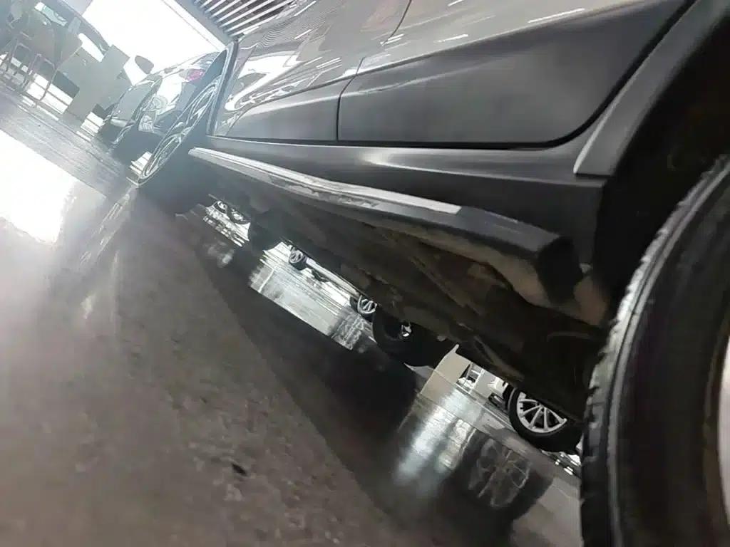 2017 Yuan 1.5L Automatic Cool Connected Edition — миниатюра 22