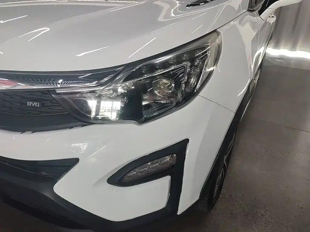 2017 Yuan 1.5L Automatic Cool Connected Edition — миниатюра 24