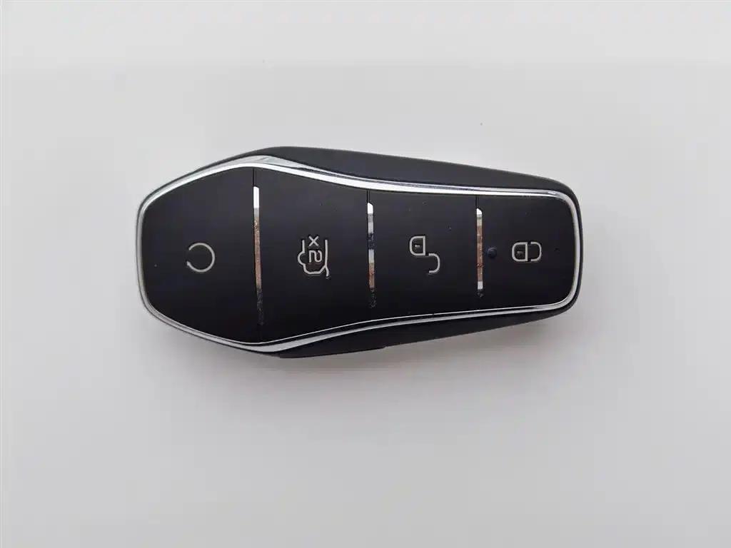 Song MAX New Energy 2022 DM-i 105KM Flagship Edition — миниатюра 19