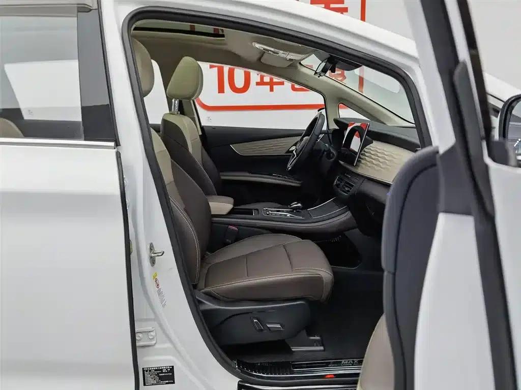 Song MAX New Energy 2022 DM-i 105KM Flagship Edition — миниатюра 23