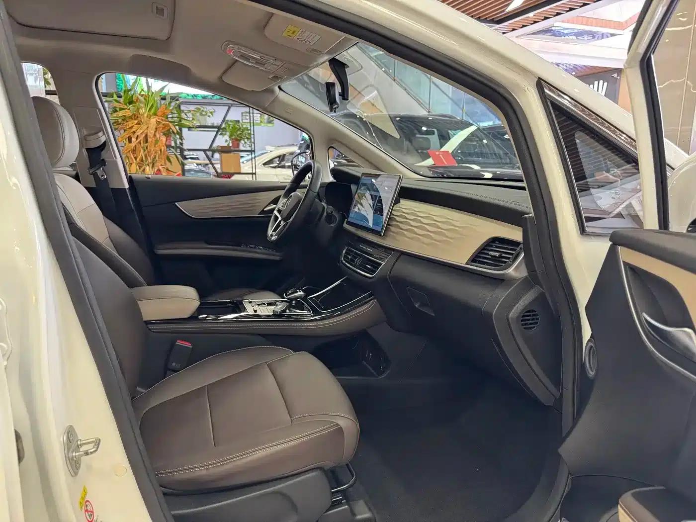 Song MAX New Energy 2022 DM-i 105KM Premium Edition — миниатюра 11