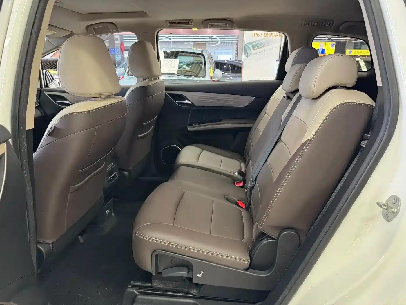 Song MAX New Energy 2022 DM-i 105KM Premium Edition — миниатюра 12