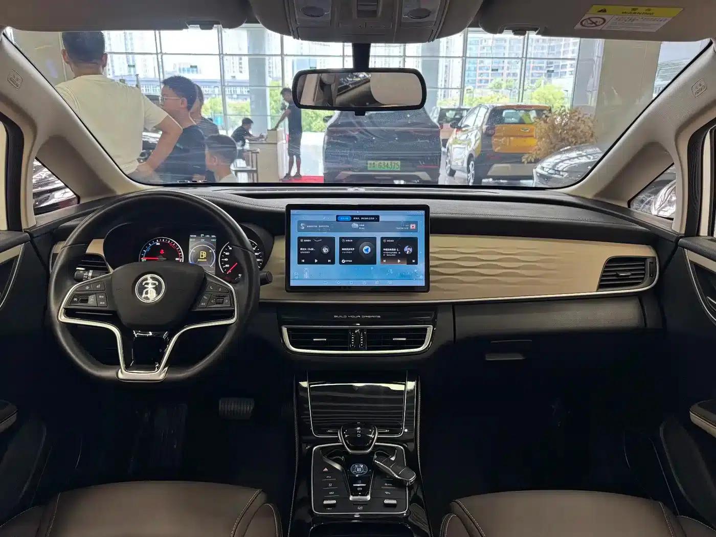 Song MAX New Energy 2022 DM-i 105KM Premium Edition — миниатюра 9