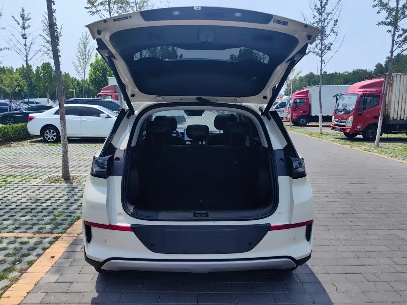 Hiace 05 EV 2025 520KM Flagship Intelligent Navigation Edition — миниатюра 11
