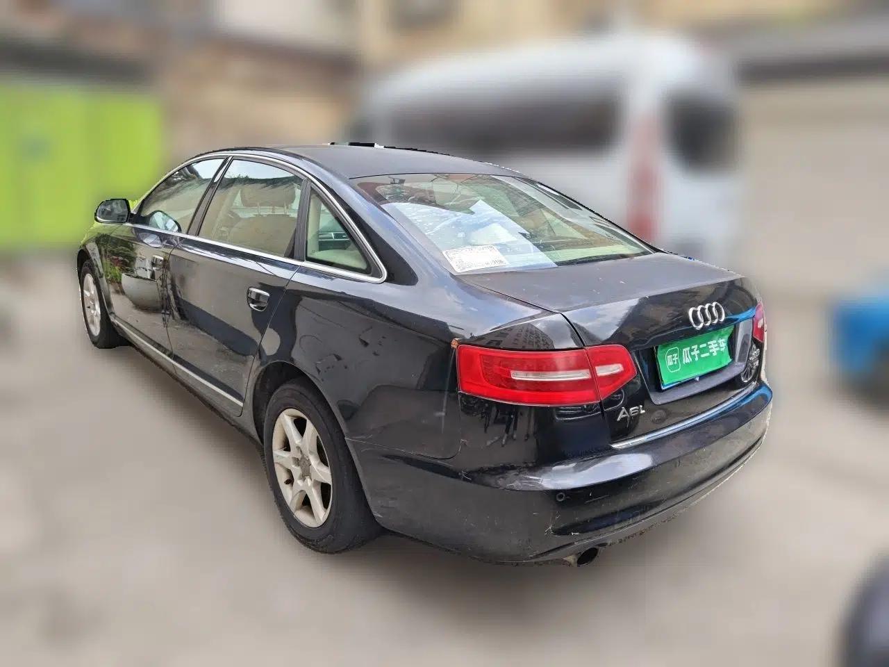 Audi A6L 2011 2.0 TFSI Automatic Standard Edition — миниатюра 4