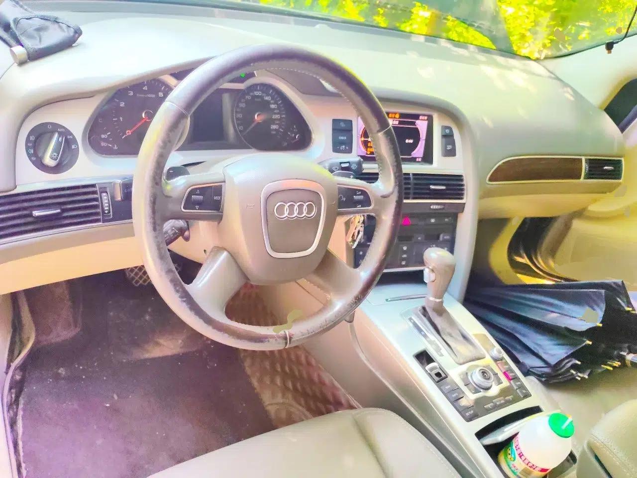 Audi A6L 2011 2.0 TFSI Automatic Standard Edition — миниатюра 9