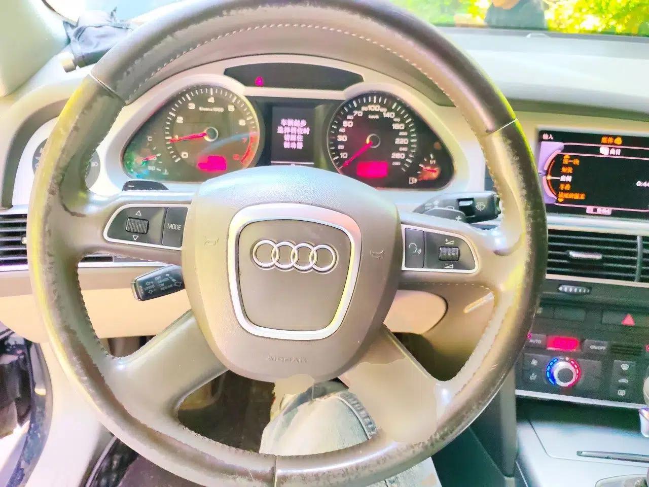Audi A6L 2011 2.0 TFSI Automatic Standard Edition — миниатюра 10