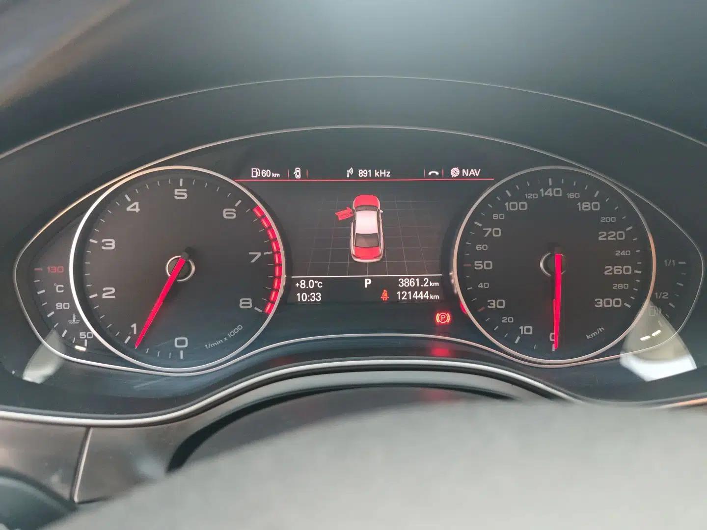 Audi A6L 2015 TFSI Millionth Anniversary Intelligent Model — миниатюра 14