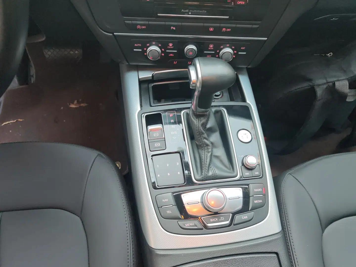 Audi A6L 2015 TFSI Millionth Anniversary Intelligent Model — миниатюра 16