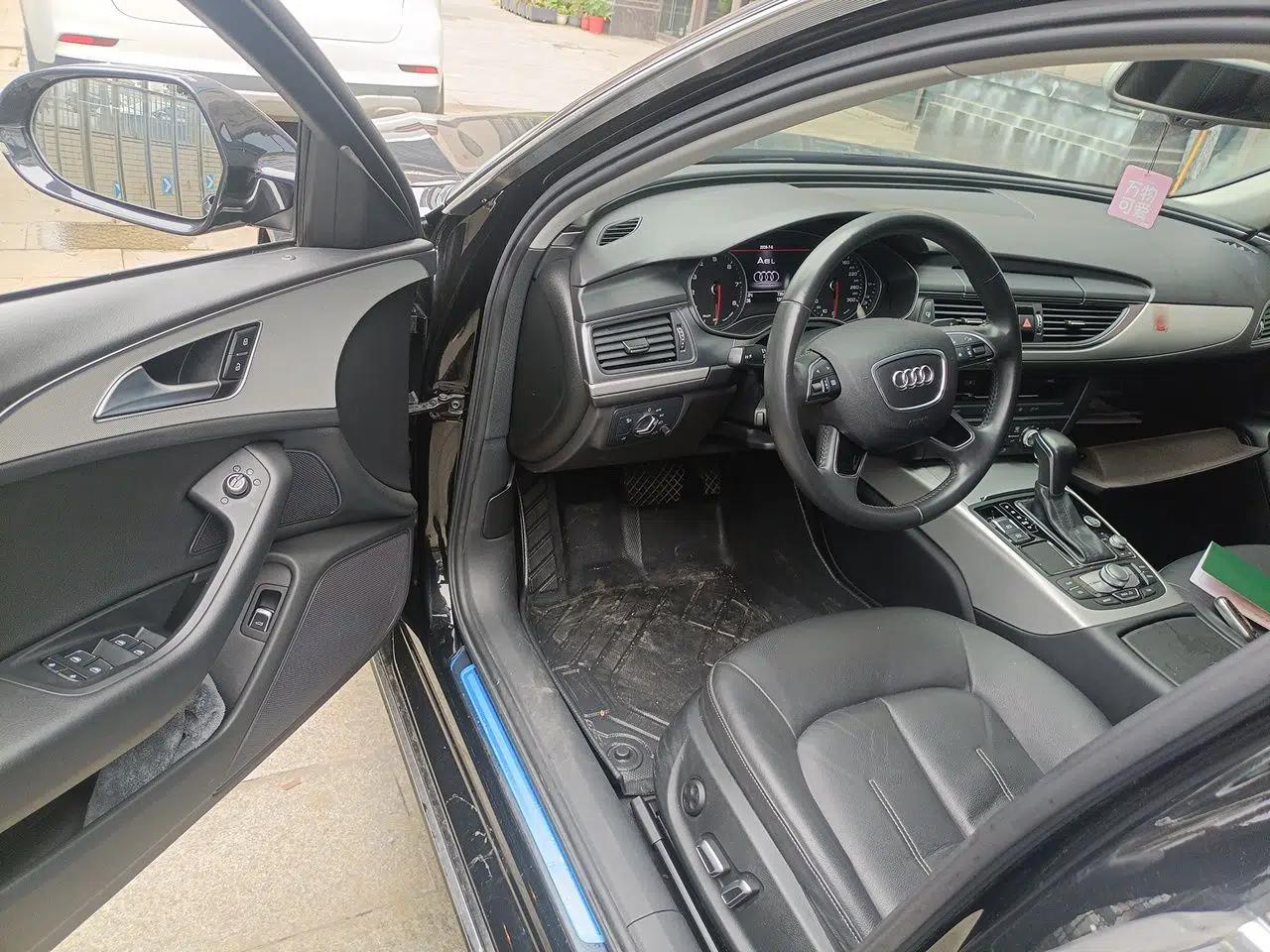 Audi A6L 2018 30th Anniversary Edition TFSI Trendy Model — миниатюра 16