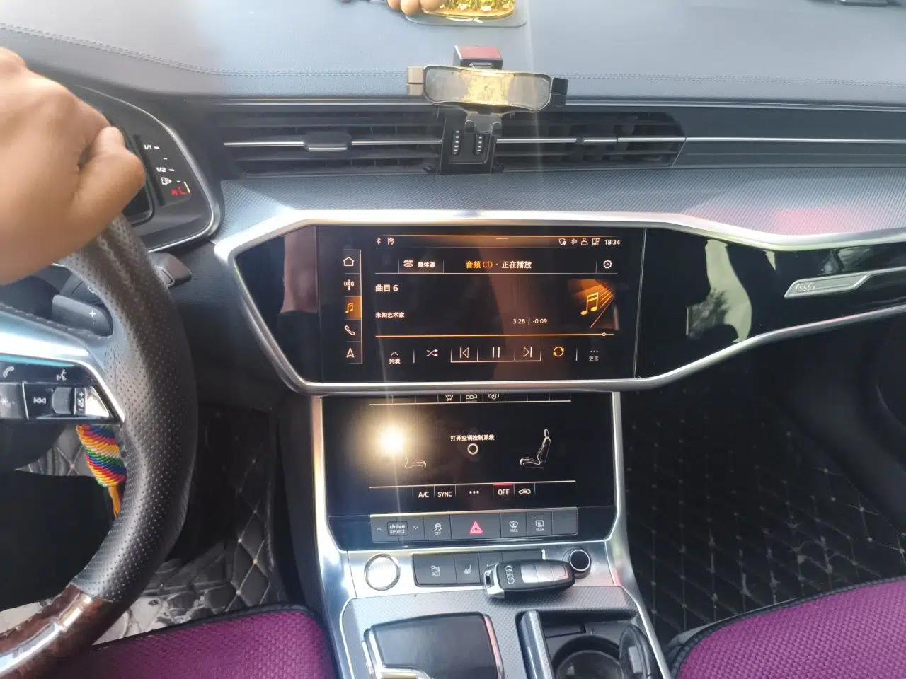 Audi A6L 2019 40 TFSI Luxury Dynamic Model — миниатюра 13