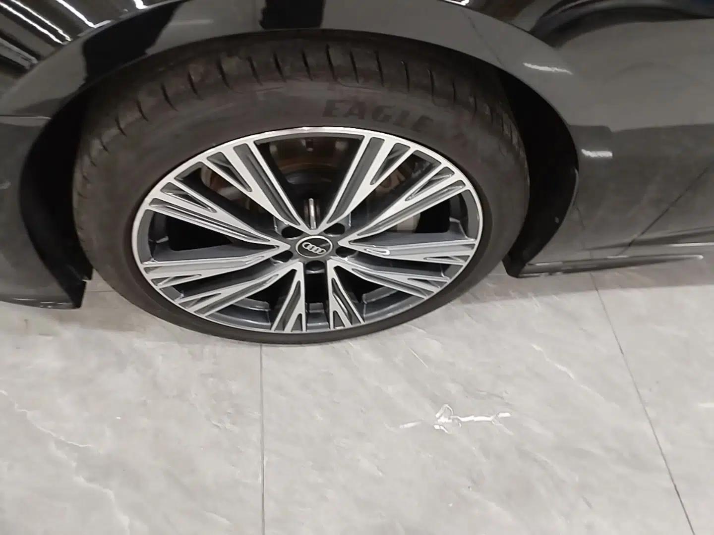 Audi A6L 2025 Restyled 45 TFSI quattro Prestige Dynamic Edition — миниатюра 10