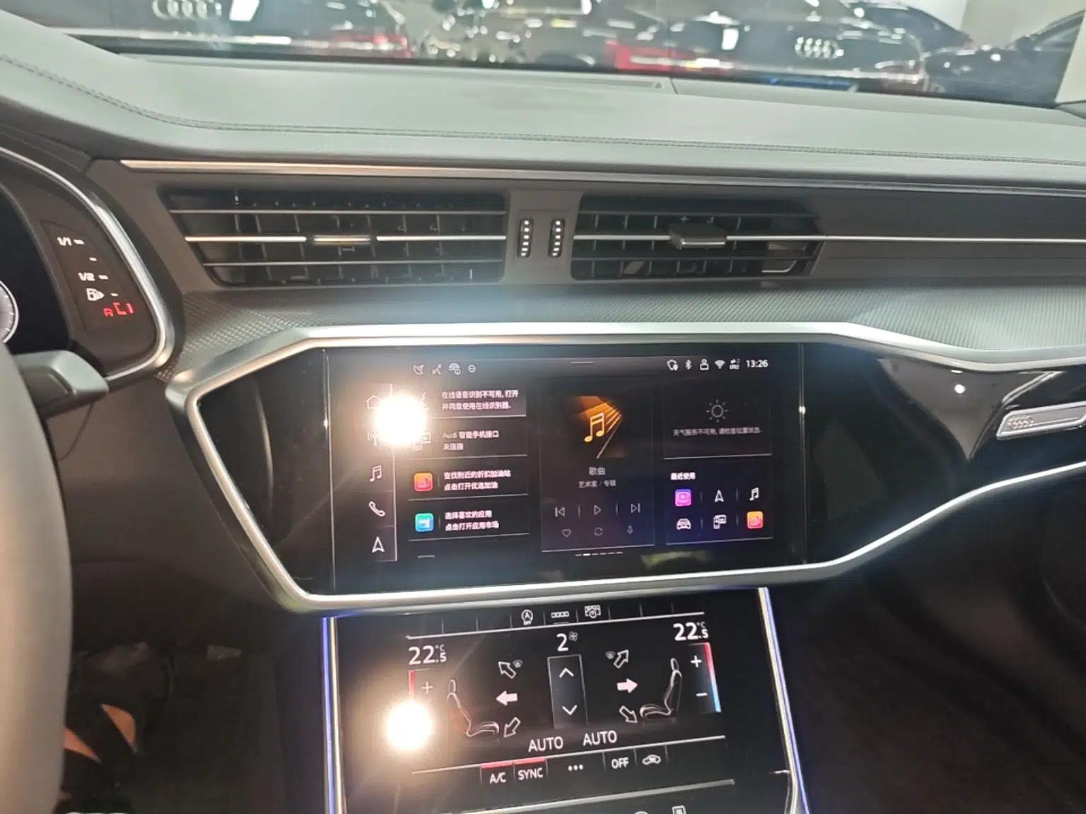 Audi A6L 2025 Revised 40 TFSI Luxury Dynamic Edition — миниатюра 15