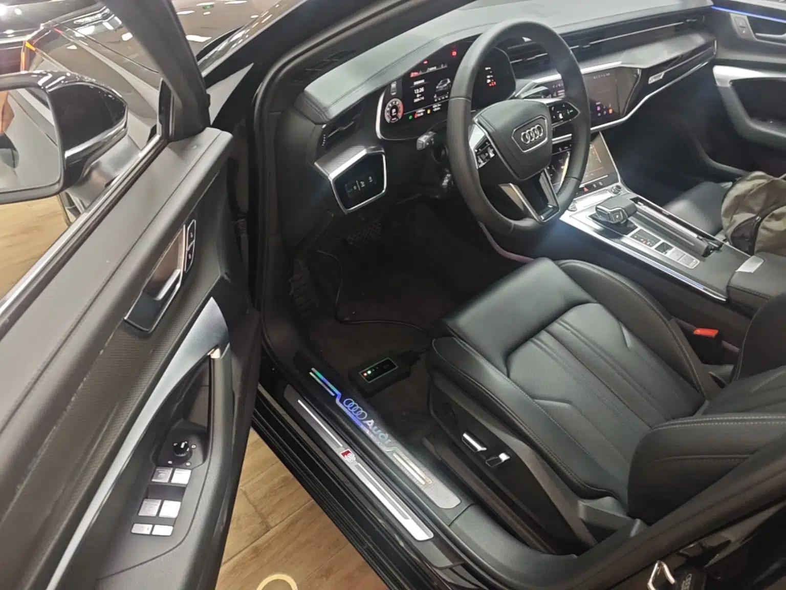 Audi A6L 2025 Revised 40 TFSI Luxury Dynamic Edition — миниатюра 18