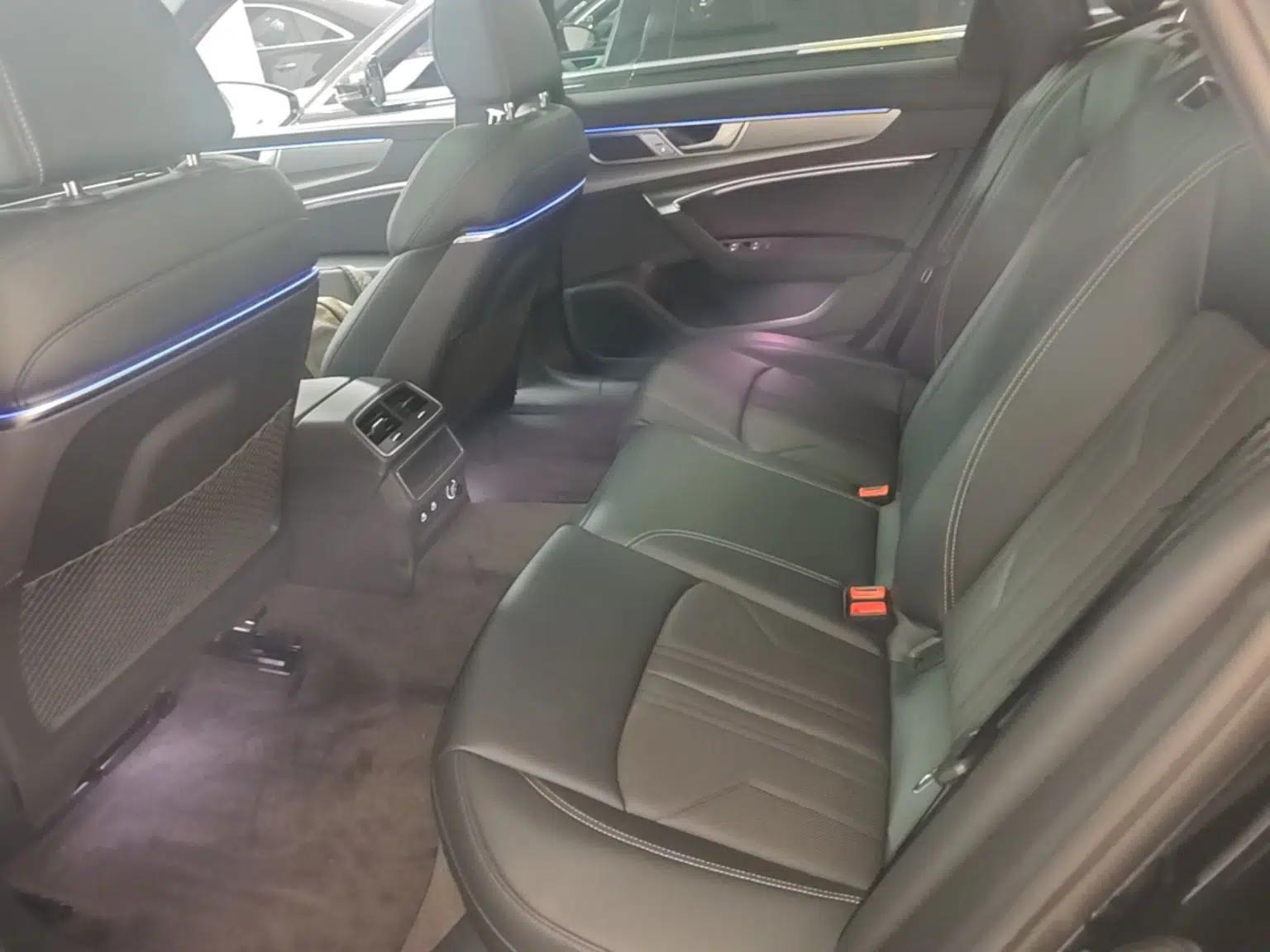 Audi A6L 2025 Revised 40 TFSI Luxury Dynamic Edition — миниатюра 20