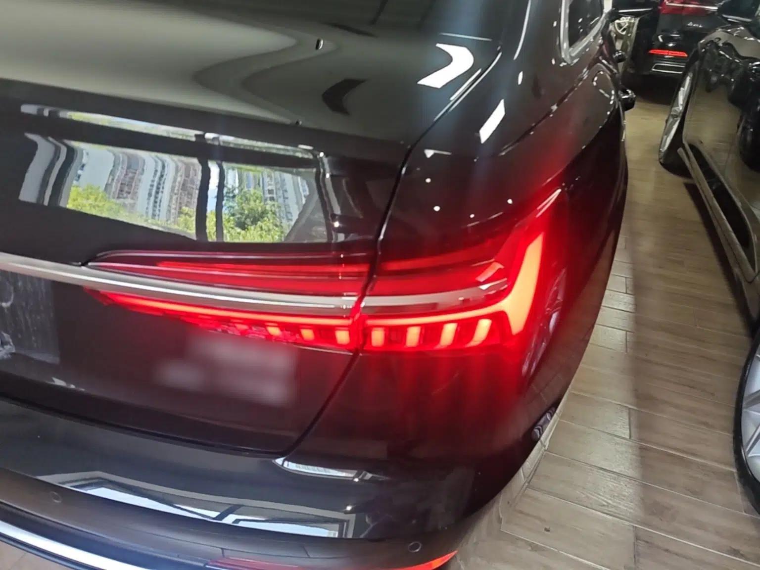 Audi A6L 2025 Revised 40 TFSI Luxury Dynamic Edition — миниатюра 9