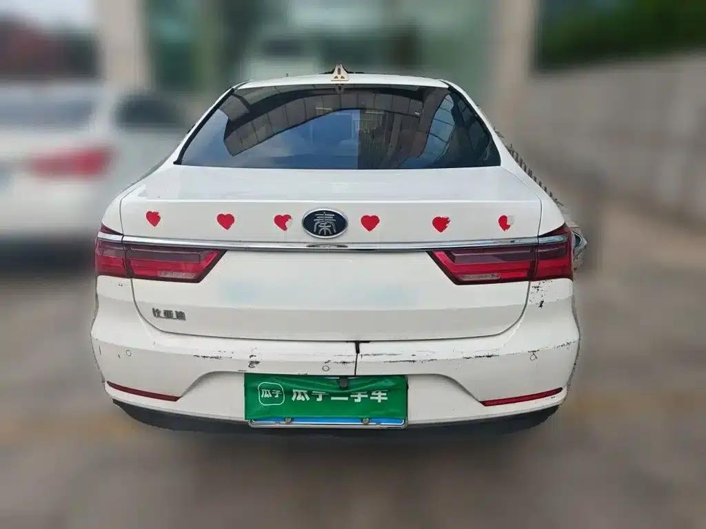Qin 2019 1.5L Automatic Deluxe Edition — миниатюра 4