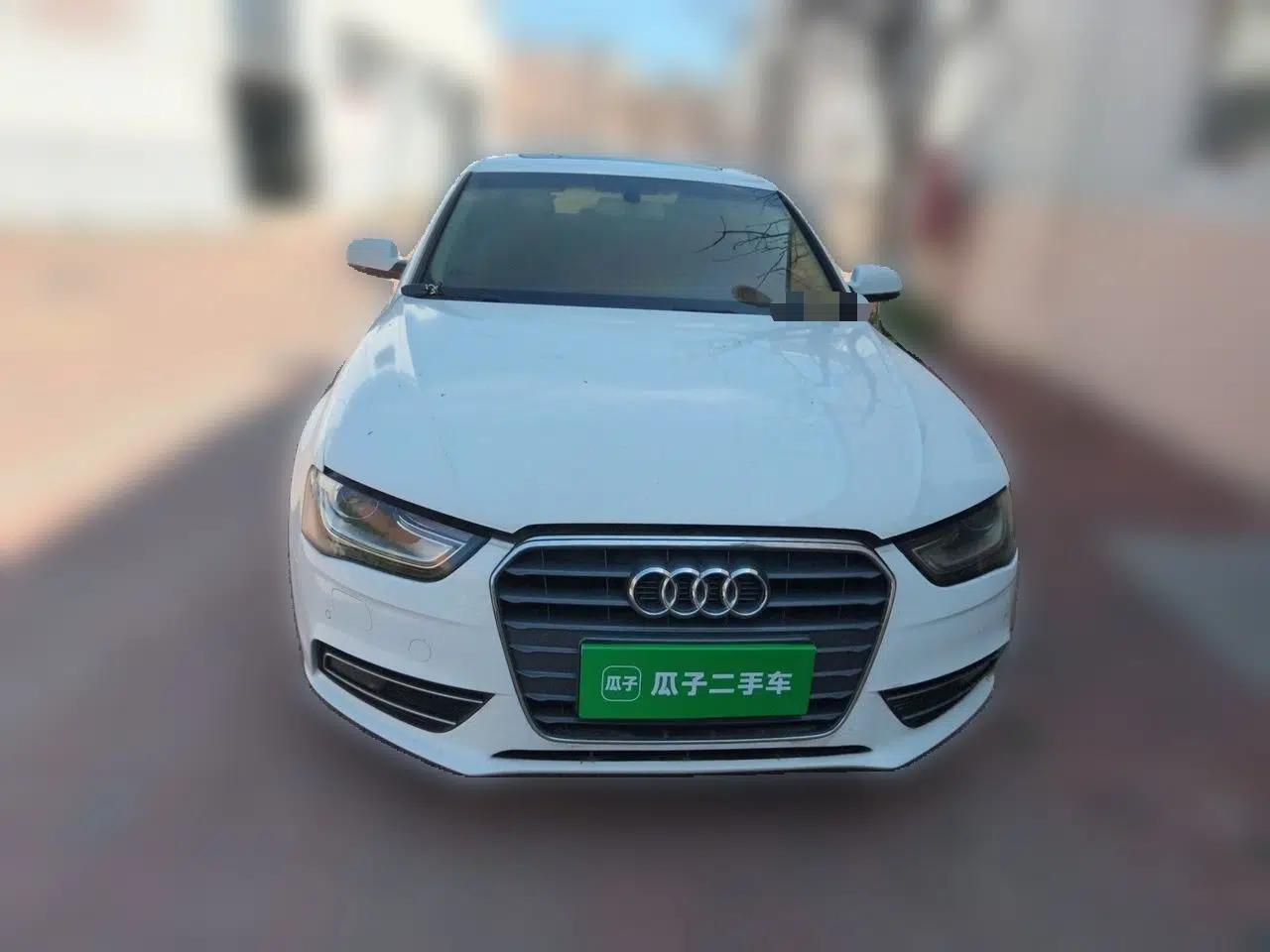Audi A4L 2015 35 TFSI Automatic Comfort Model — миниатюра 2
