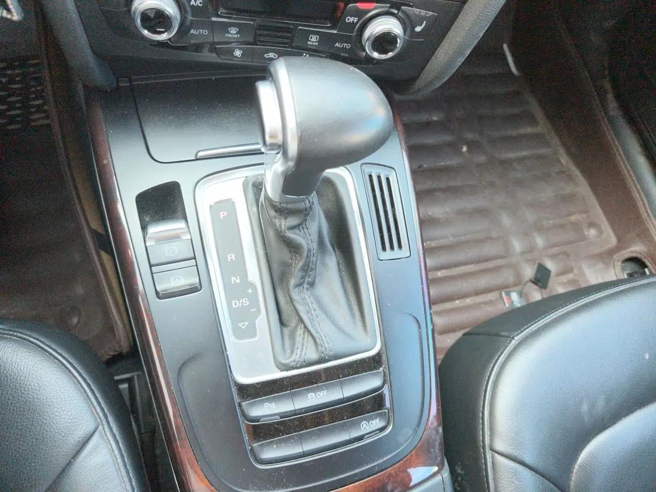 Audi A4L 2015 35 TFSI Automatic Comfort Model — миниатюра 14