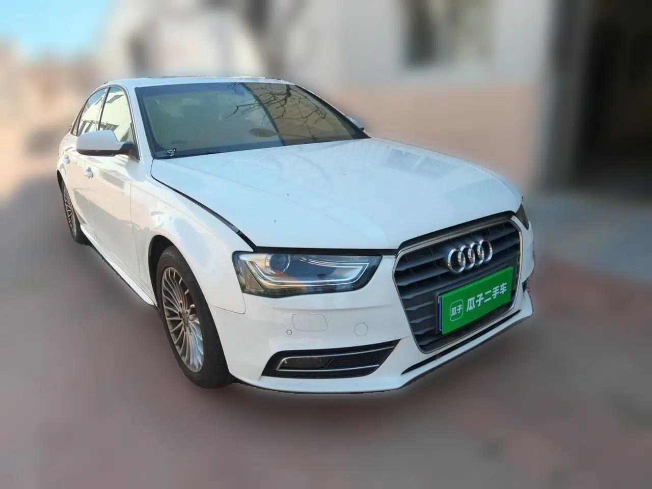 Audi A4L 2015 35 TFSI Automatic Comfort Model — миниатюра 3