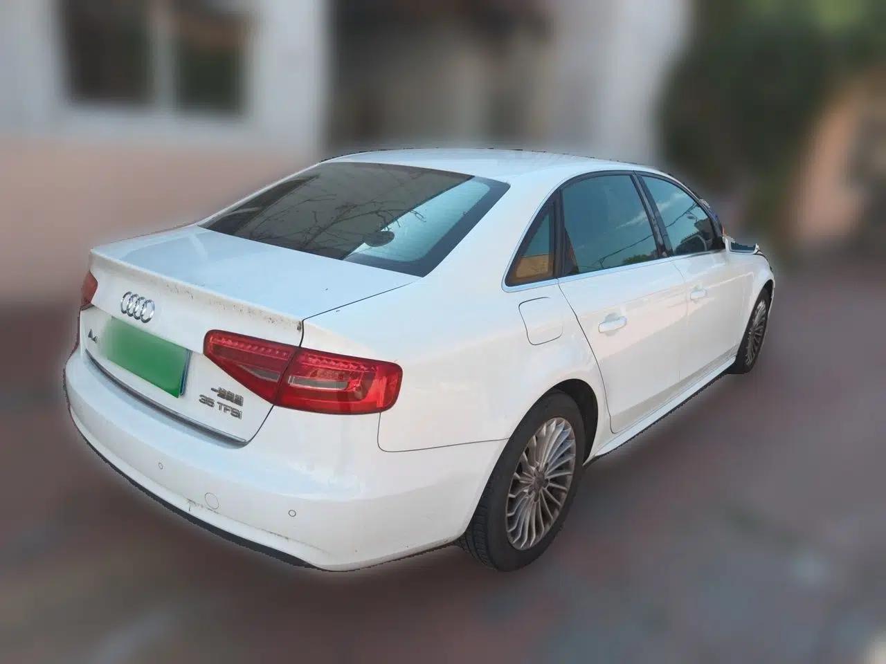 Audi A4L 2015 35 TFSI Automatic Comfort Model — миниатюра 6