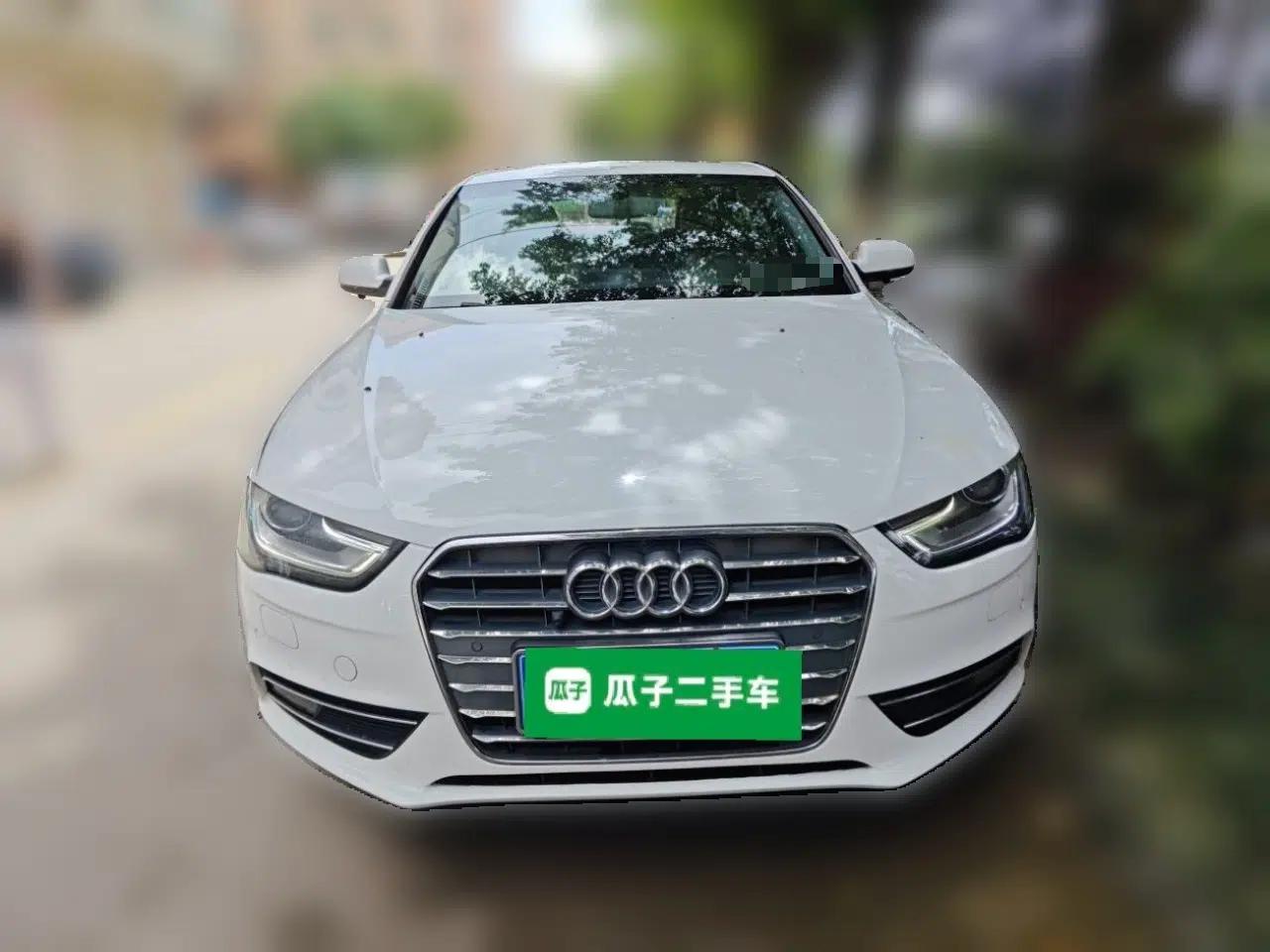 Audi A4L 2013 35 TFSI Automatic Comfort Model — миниатюра 2
