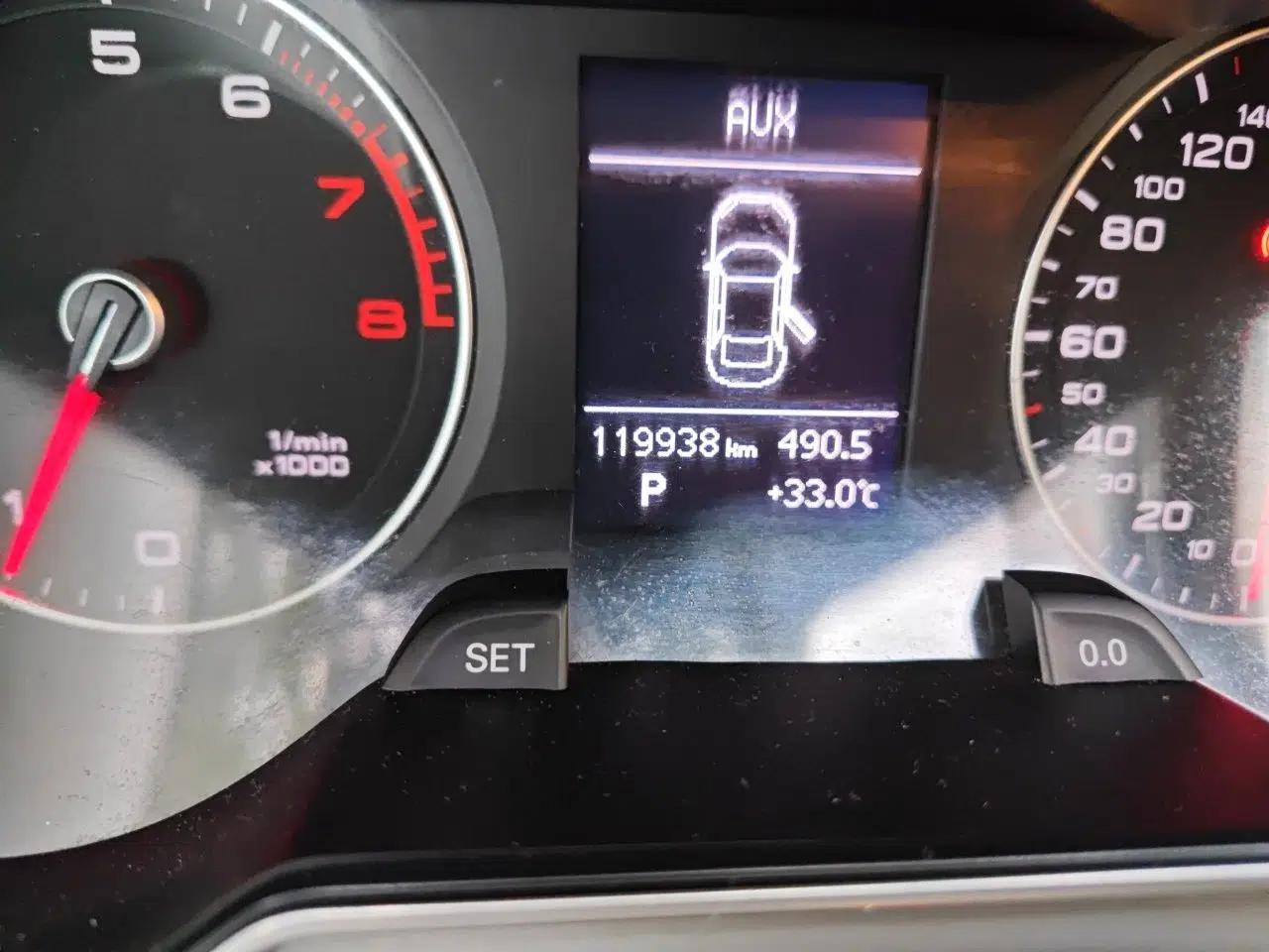 Audi A4L 2013 35 TFSI Automatic Comfort Model — миниатюра 12