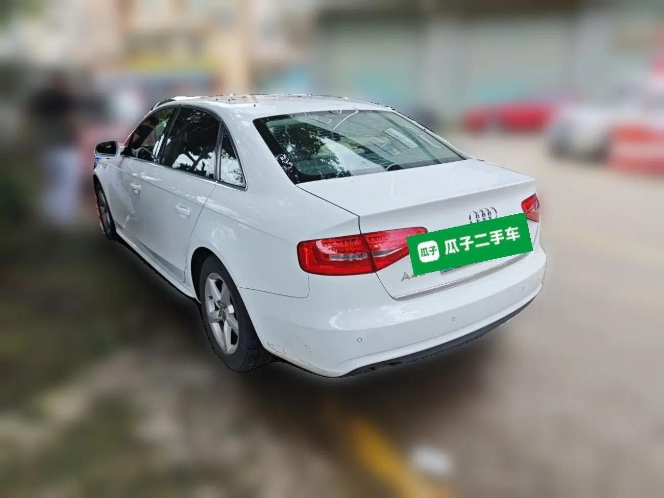 Audi A4L 2013 35 TFSI Automatic Comfort Model — миниатюра 4