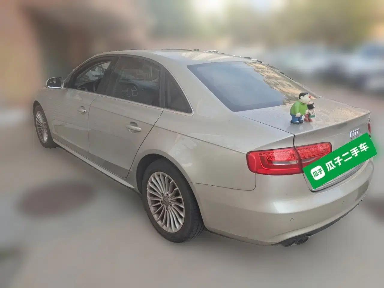 Audi A4L 2015 35 TFSI Automatic Comfort Model — миниатюра 4