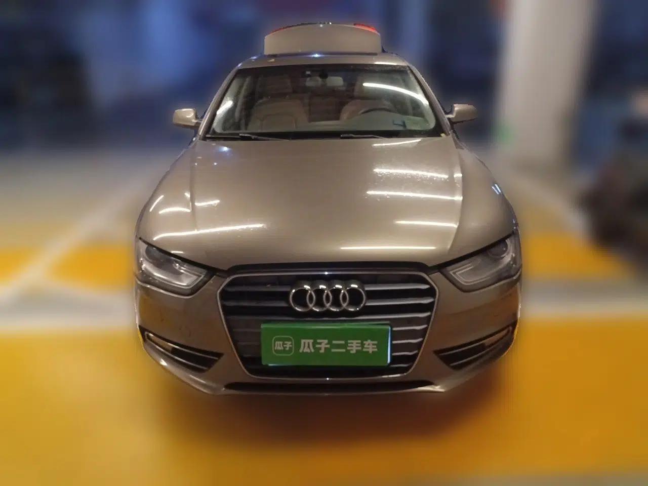 Audi A4L 2012 2.0 TFSI automatic Comfort trim level — миниатюра 2