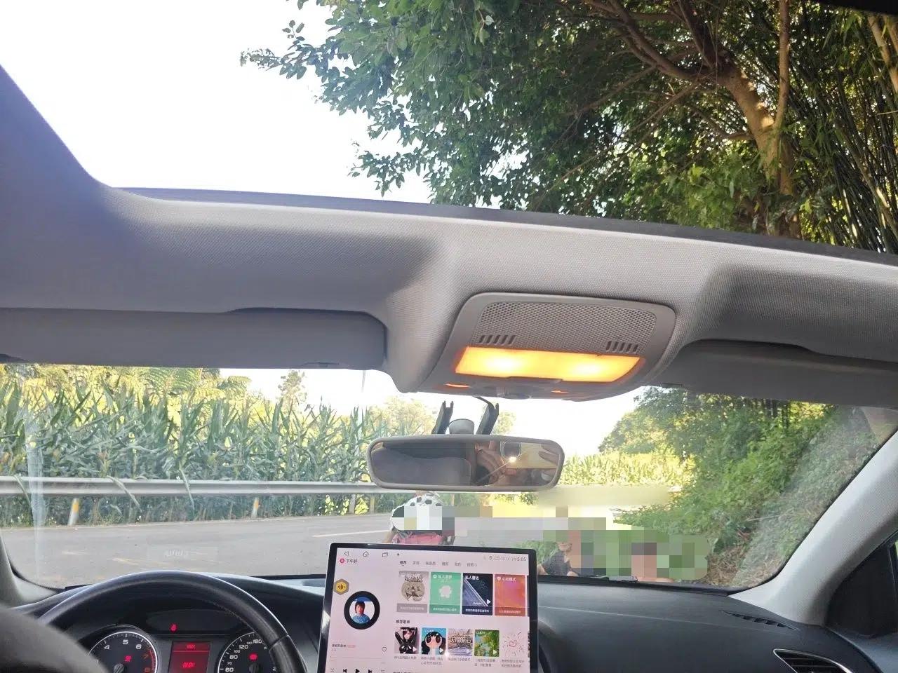 Audi A4L 2012 2.0 TFSI automatic standard version — миниатюра 18