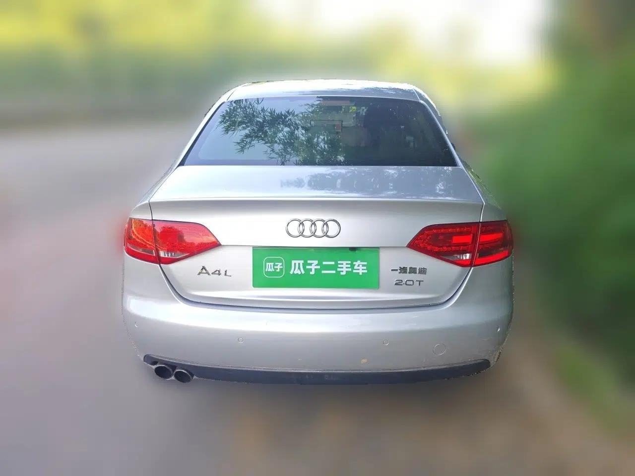 Audi A4L 2012 2.0 TFSI automatic standard version — миниатюра 5