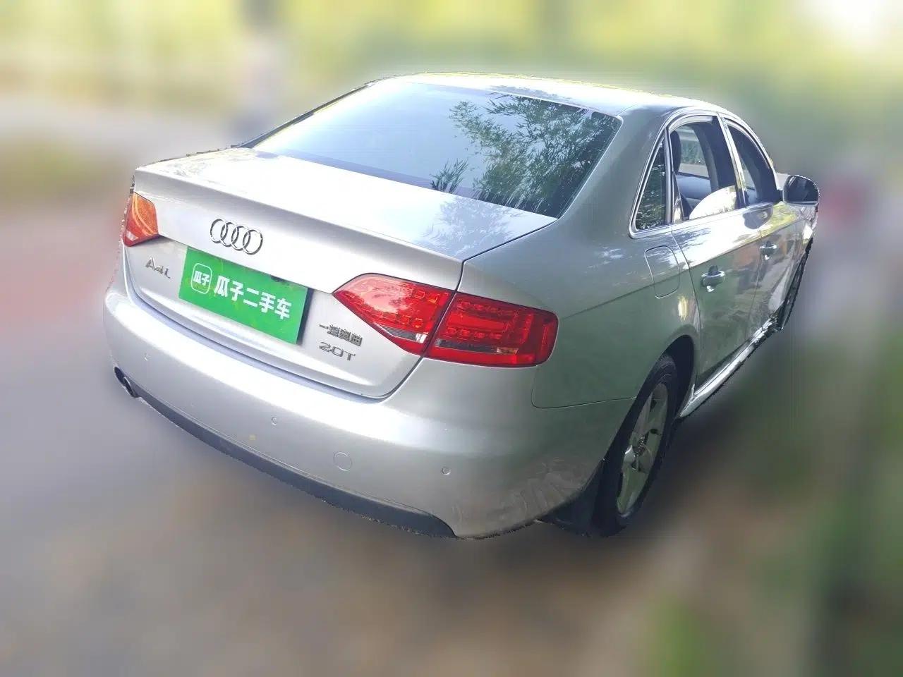 Audi A4L 2012 2.0 TFSI automatic standard version — миниатюра 6