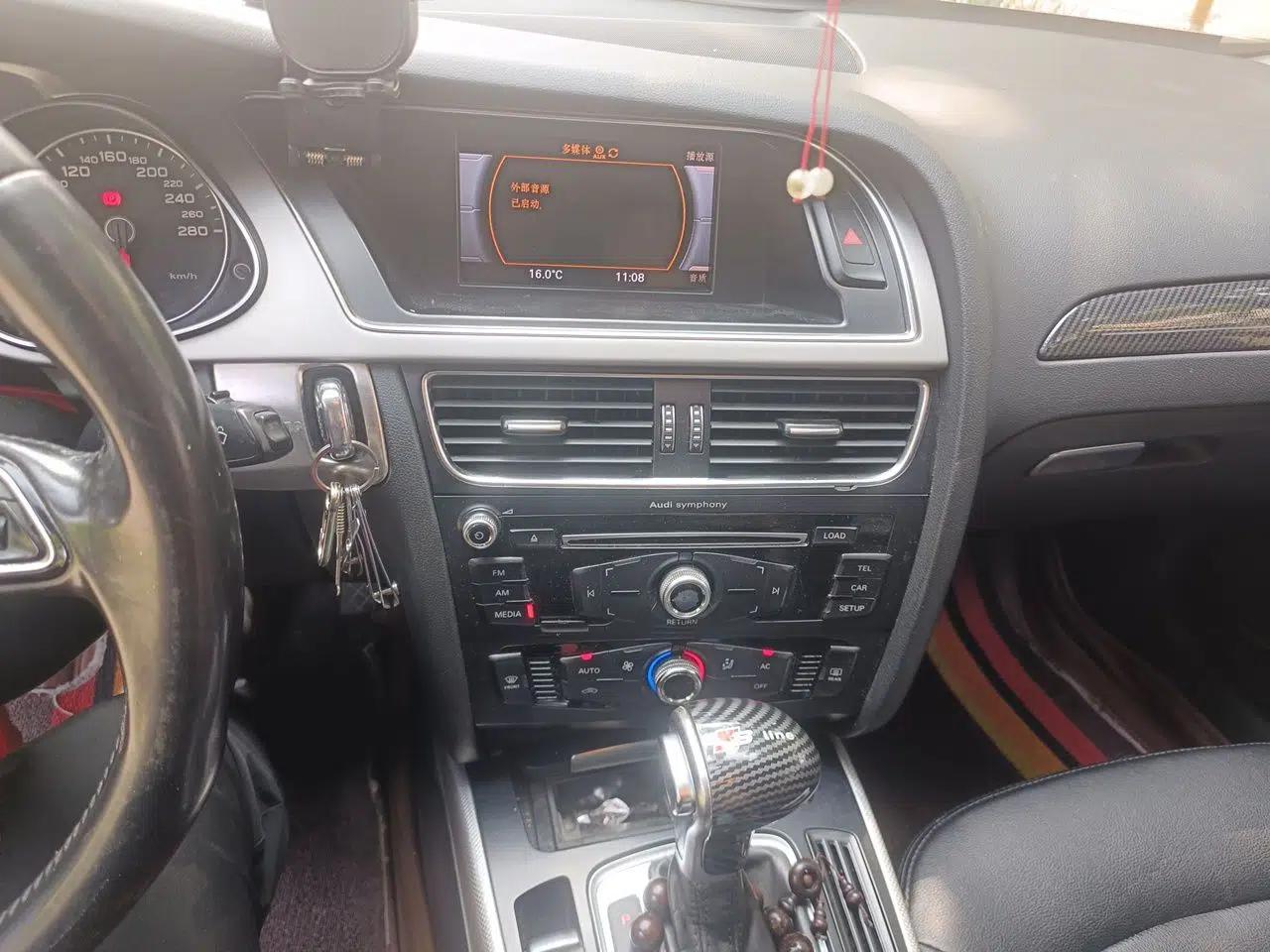 Audi A4L 2013 35 TFSI Automatic Standard Model — миниатюра 13
