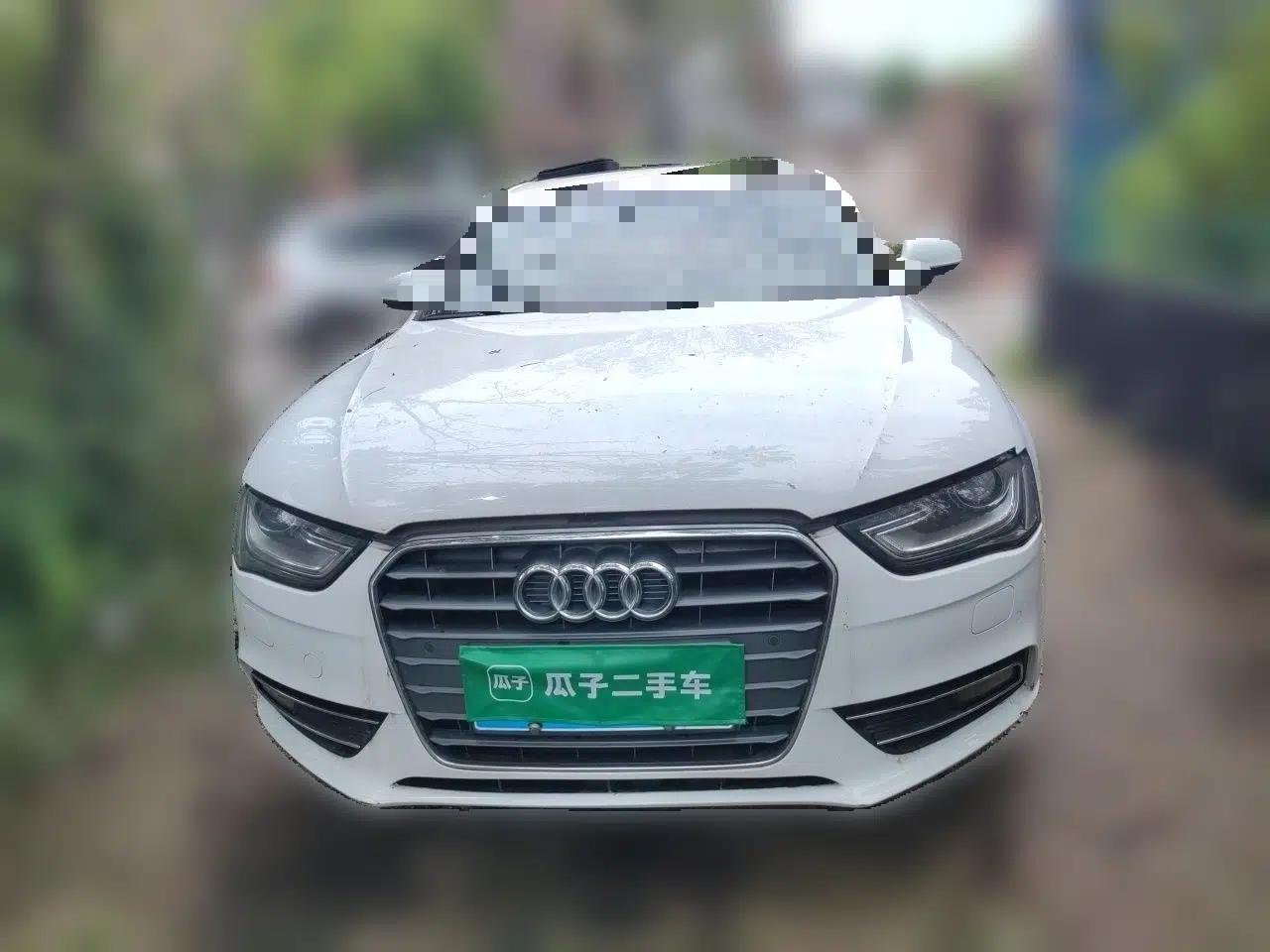 Audi A4L 2013 35 TFSI Automatic Comfort Model — миниатюра 2