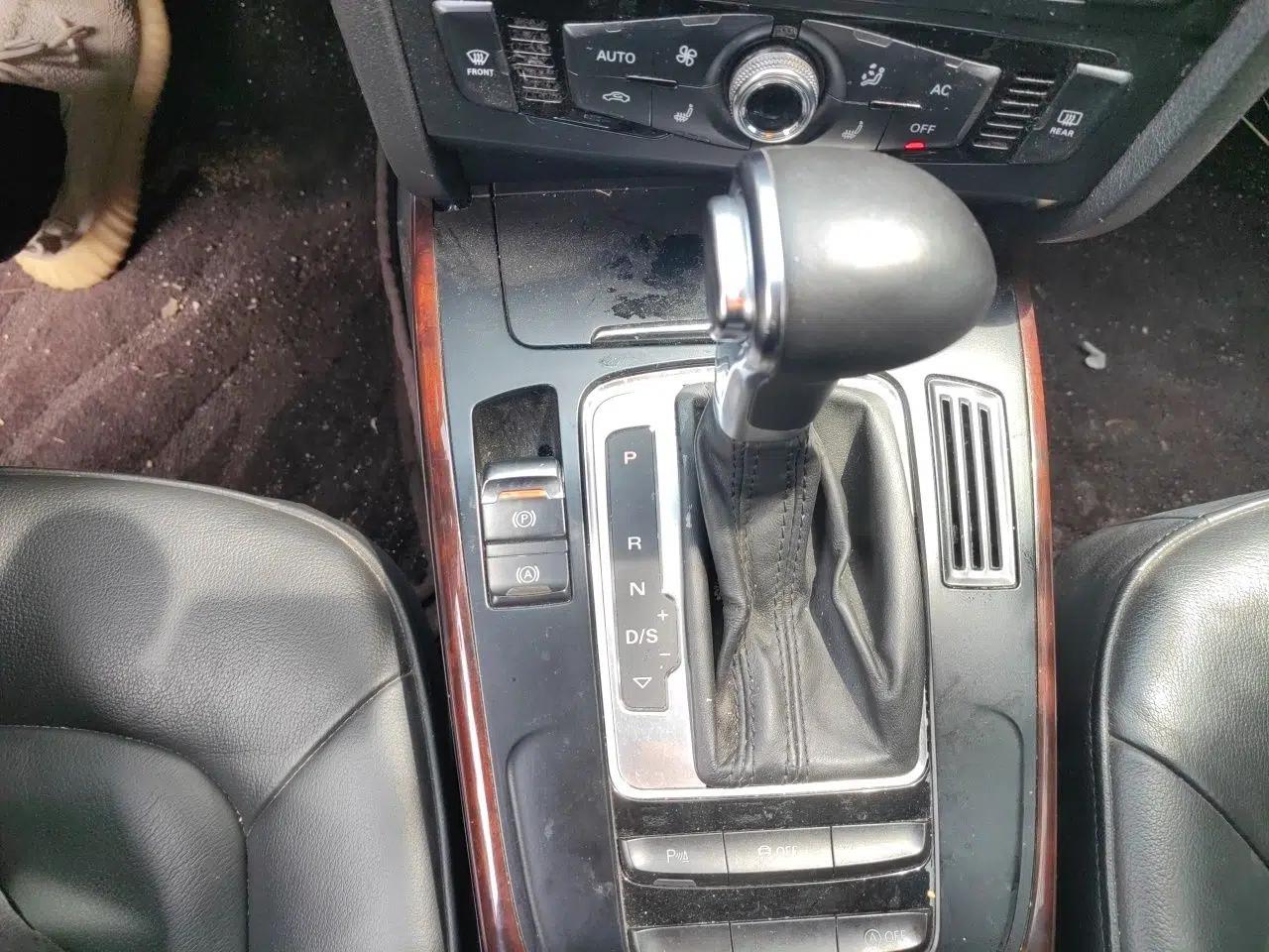 Audi A4L 2013 35 TFSI Automatic Comfort Model — миниатюра 14